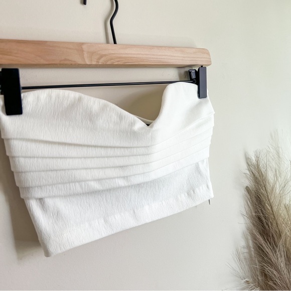 NWOT Zara PleatedSweetheart Strapless Stretch Crop Top - Picture 2 of 3